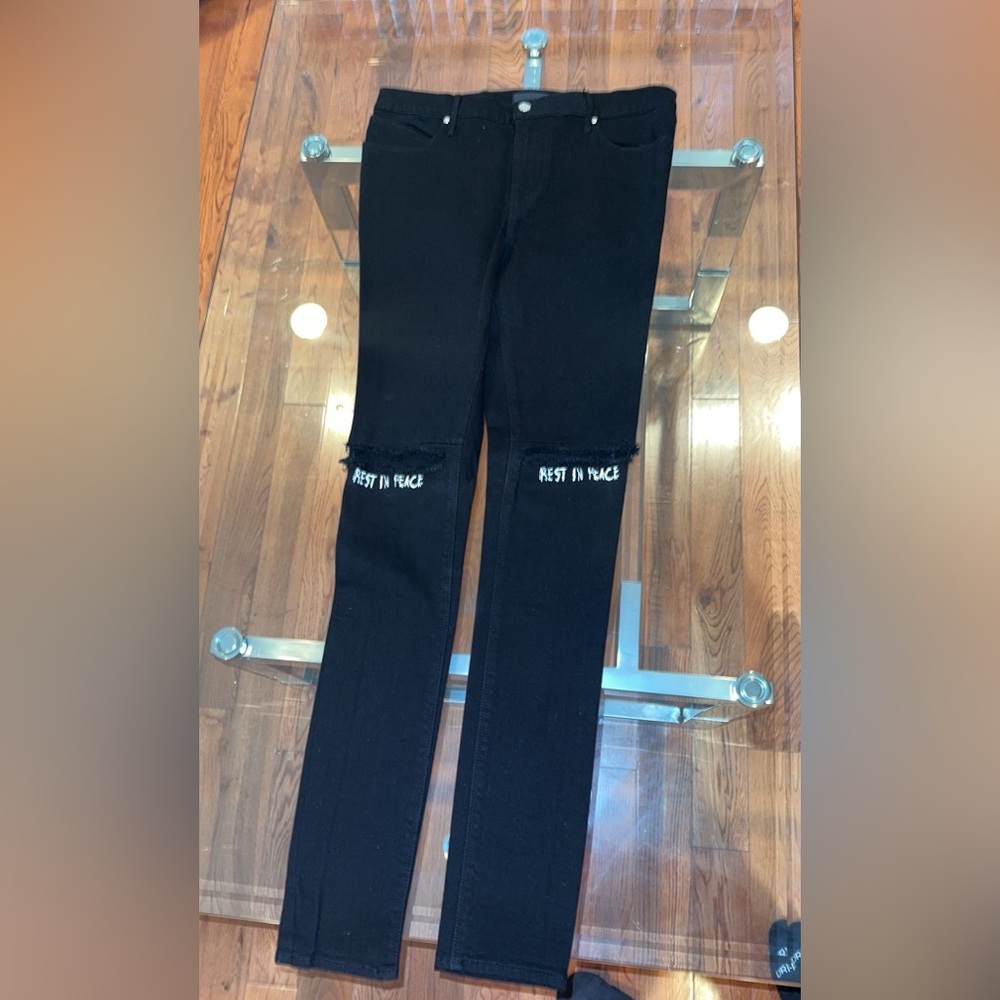 Yes, it’s authentic RT jeans shown all the tags